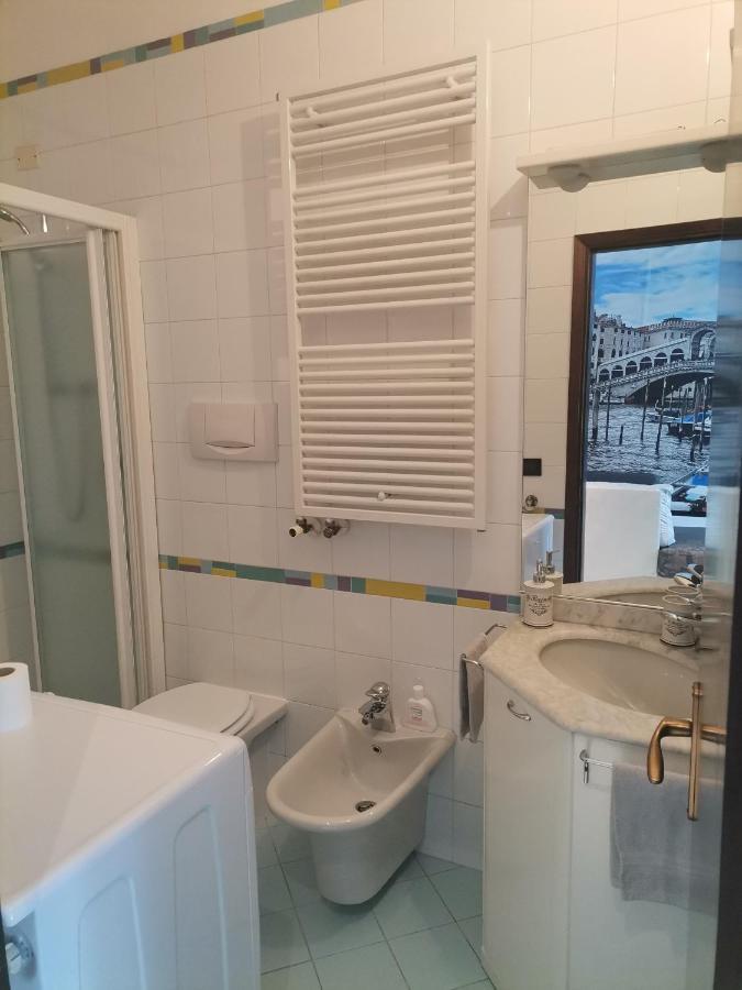 Zsuzsa Lak Apartment Mestre Luaran gambar